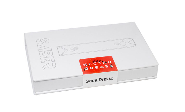 Sour Diesel – Nectar Grease X OVNS Saber Vape Kit